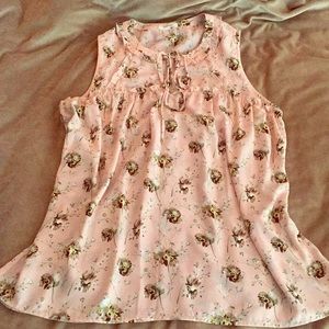 Floral feminine blouse